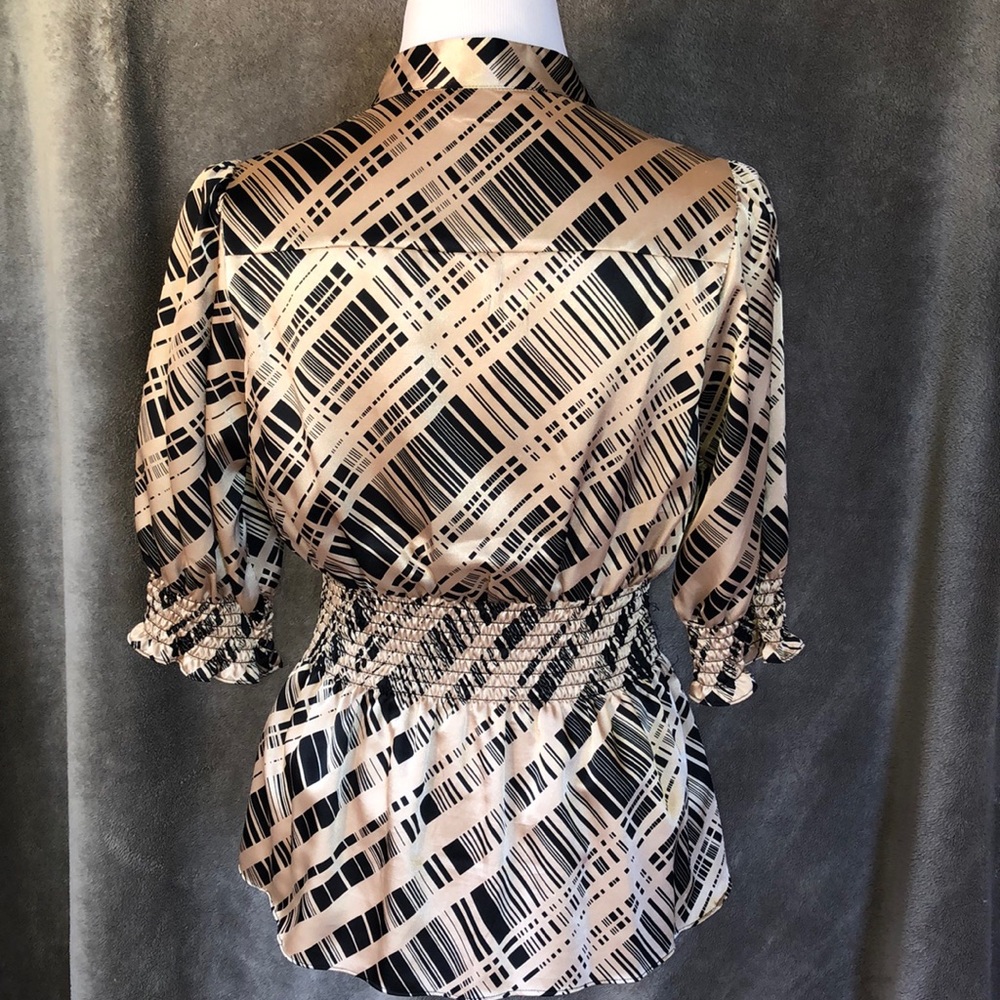 BCBGMAXAZRIA Gold and Black blouse sz S - Picture 3 of 5